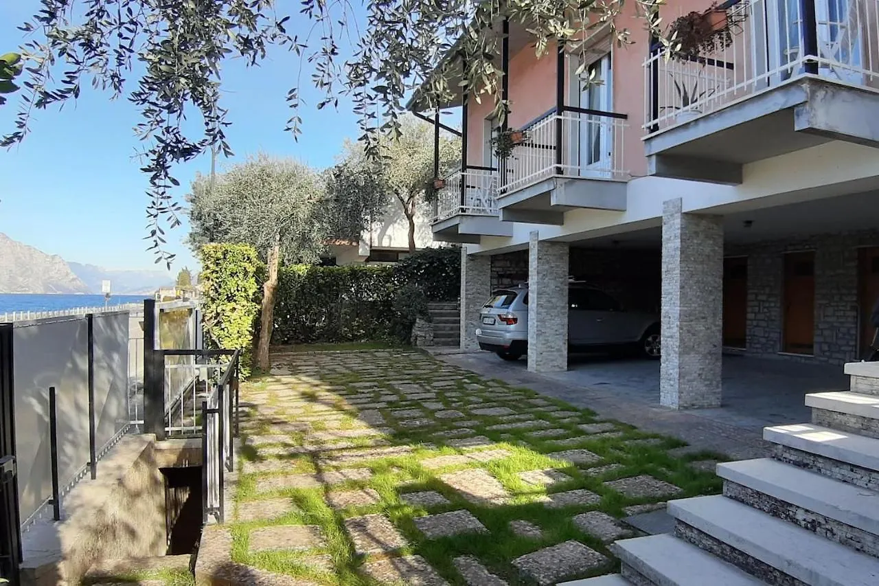 Villa Sul Lago Con Pontile Privato A Brenzone Sul Garda - Unique And Exclusive Holiday home