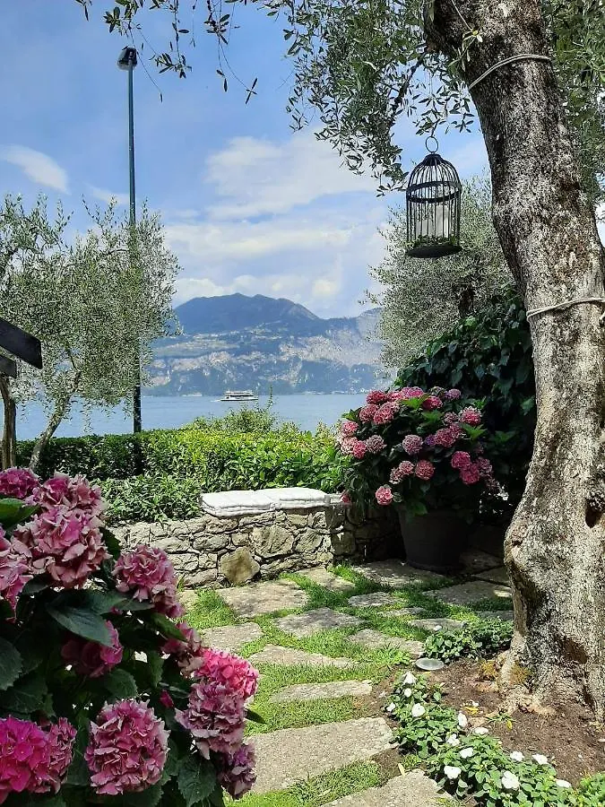 Villa Sul Lago Con Pontile Privato A Brenzone Sul Garda - Unique And Exclusive 0*,  Italien
