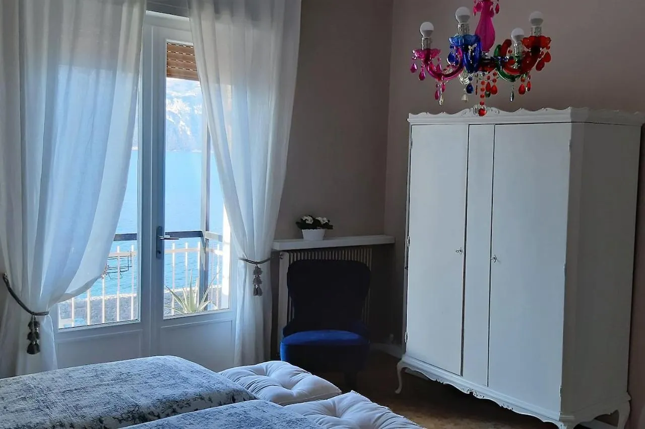 Holiday home Villa Sul Lago Con Pontile Privato A Brenzone Sul Garda - Unique And Exclusive Italy